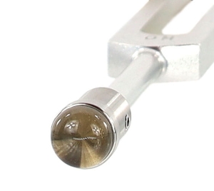 Nasadka do kamertonów – Kwarc dymny - średnica minerału 15 mm – czakra korzenia